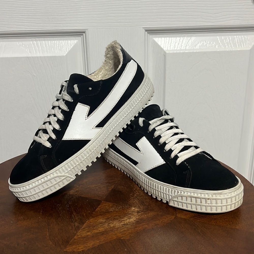 🔥 Off-White Virgil Abloh Arrow Women's Sneakers Sz 36 EU / 6 US Black White EUC